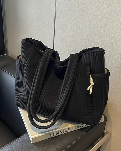 Maria - Elegantna torba za vsak dan, popolna kombinacija udobja, sloga in prostornosti